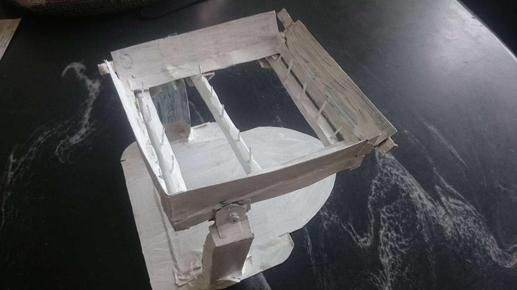 Figur 6. Bild på prototyp. Personerna som företaget valde ut var två personer med samma kön och som talar annat språk än svenska, två äldre personer med olika kön och två yngre personer med olika kön.