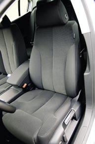 Peugeot har 136 hästar och kan under en kortare period pumpa ur sig 340 Nm, men bortsett från vid absolut fullgas ger motorn 320 Nm, vid 2 000 r/min.
