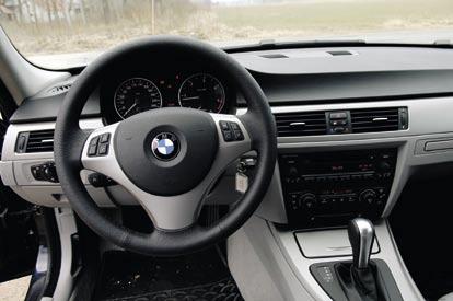 Intryck Alrik Söderlind Direkt upp i topp, men helst ingen repris Gamla Passat gjorde en otrolig klassresa. Det var väntetid på bilen! Men så kom alla barnsjukdomar och glorian falnade.