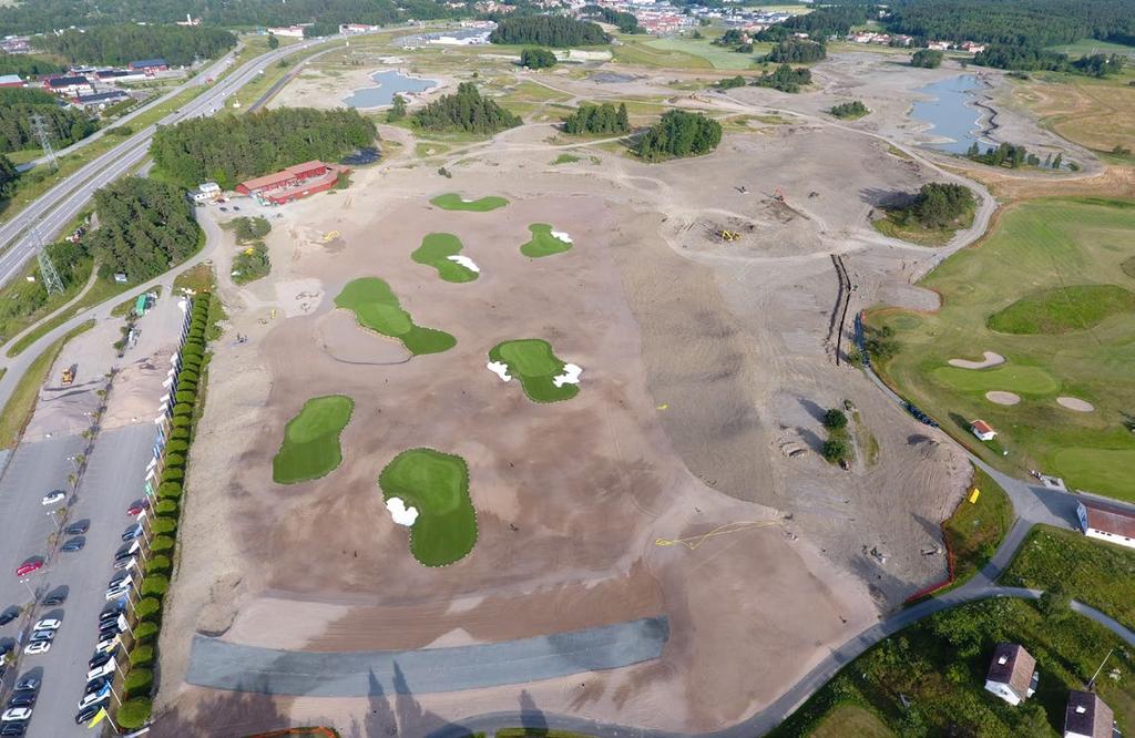 Dammen på hål 3 och 4 Dammen på hål 13 Driving range utslagsplats 2