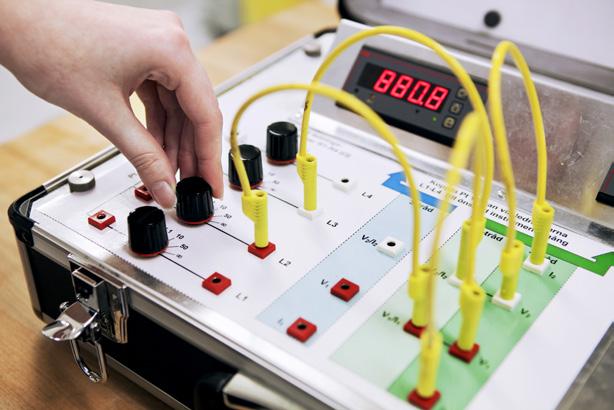 se > Nyheter > Teknikartiklar Vill du fördjupa dig ytterligare och lära dig ännu mer om temperaturmätning så finns förstås Pentronics kurser i Spårbar temperaturmätning förlagda i Västervik eller