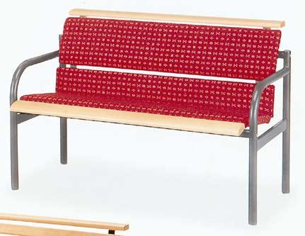 Acke kan även väljas med eller utan armstöd. Stativfärg: Grafitgrå. STATIVFÄRG Grafitgrå Acke 3-sits Sits och rygg av massiv bok, björk eller stoppad och tygklädd. Grafitgrått stativ.
