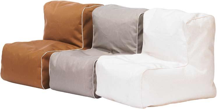 Bredd 104/66 cm, djup 58 cm, höjd 75/38 cm. Tillverkad i slitstark ullväv.