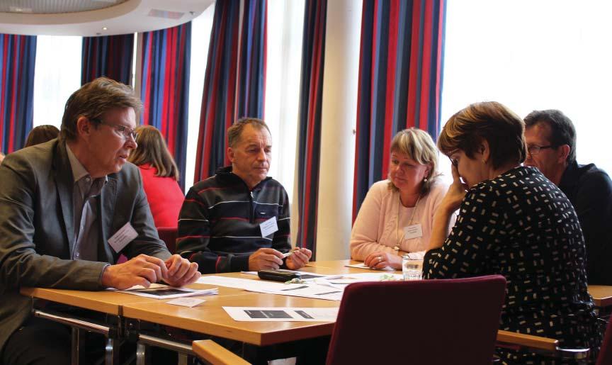 Kontaktpersonerna coachas Kyrkans servicecentral anordnade i september coachning för kontaktpersoner.