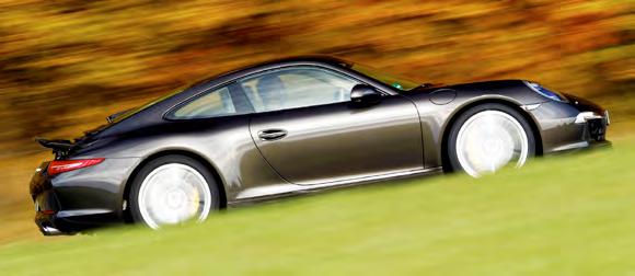 När vi tänker efter är chokladbrunt inte alls något dumt val för nya 911:an. Porsche frågar vilken är den bästa 911:an? Svaret är naturligtvis den senaste.