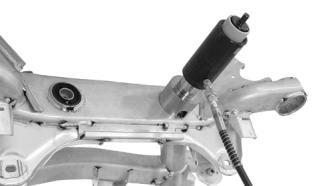 differentialupphängning KL55-50 För snabb och problemfria byten av båda silentlagren, Ø 68 mm, på bakaxeln.