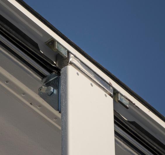 Fixera mittstolpen så att den är centrerad till mothållsfickan upptill. 2.