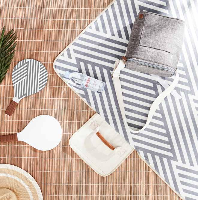 PROPELLER PICKNICKPLÄD Välarbetad picknickpläd av mjuk fleece med detaljer av bomullscanvas och