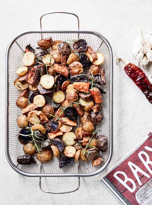 GRILLKORG Grillkorg i rostfritt stål som passar bra att grilla grönsaker och andra mindre råvaror som annars