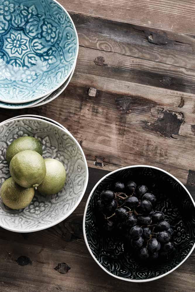 PORTO SKÅLSET Set med två vackra skålar i keramik.