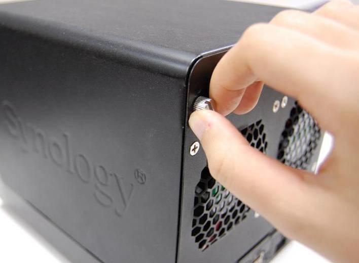 Kapitel Hårdvaruinställning Kapitel 2: 2 Verktyg och delar för installation av hårddisk En skruvmejsel Minst en 3.5 eller 2.