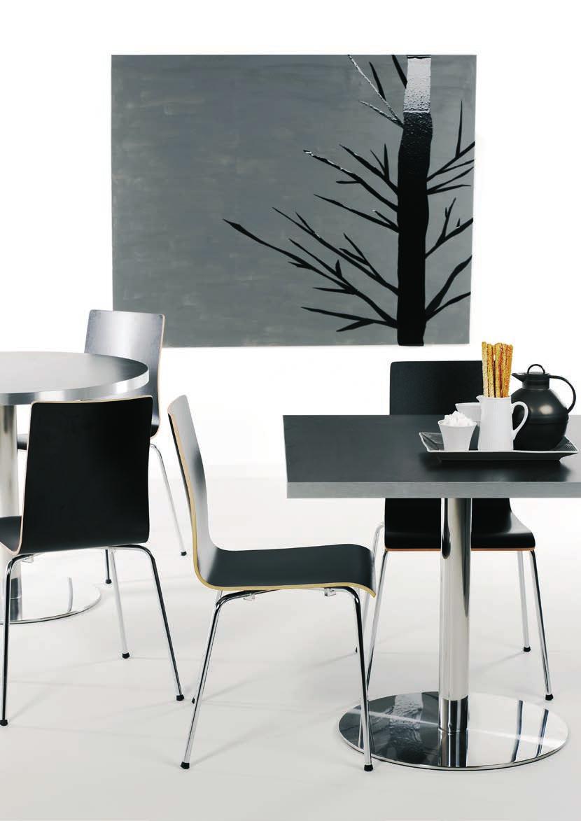 Café Vl Café VI är uppskattad för att den är så skön att sitta på och för den internationella designen som inspirerats av danska formgivare.