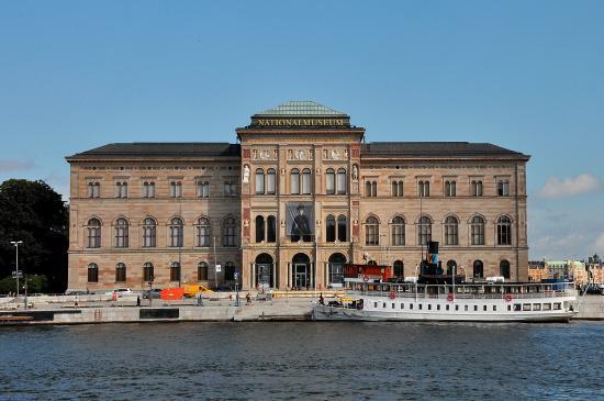 Ta plats kliv in i konsten! En green screen workshop med Nationalmuseum Nationalmuseums hus ligger i Stockholm mitt emot Kungliga slottet.