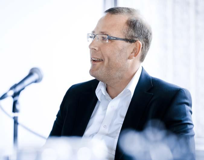 » Vi måste hela tiden utmana oss själva att bli bättre, effektivare och ligga steget före. Det är så vi kan nå våra långsiktiga ambitioner och göra våra kunder ännu bättre.
