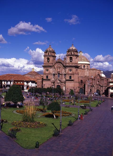 Dag 3: Cuzco. Idag möter en lokal guide upp för att ta med oss på en stadstur samt att besöka stadens omgivningar.