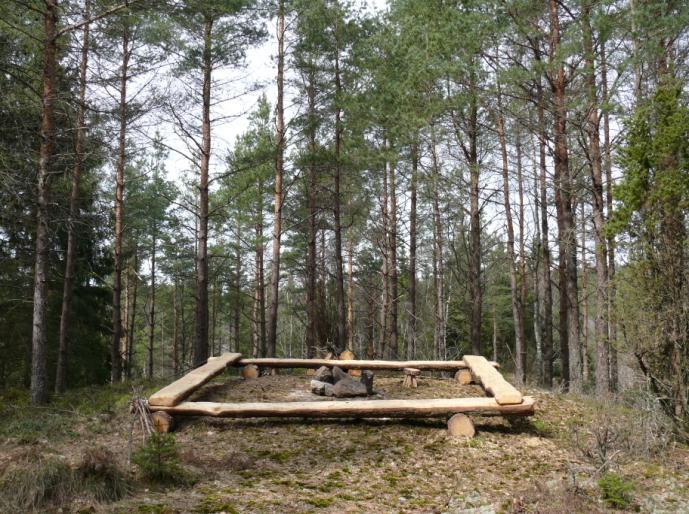 Skogsupplevelser Skogens naturkänsla och dess inneboende spänning och variation ska bevaras och utvecklas. Det ska vara lätt att hitta till och in i olika skogsområden.