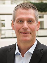 ÖKADE INTÄKTER OCH FÖRBÄTTRAT RESULTAT Fjärde kvartalet 2017 Fjärde kvartalet 2016 Helåret 2017 Helåret 2016 Rörelsens intäkter (mkr): 921 843 3 349 3 153 Rörelseresultat (mkr): 11 11 57 35