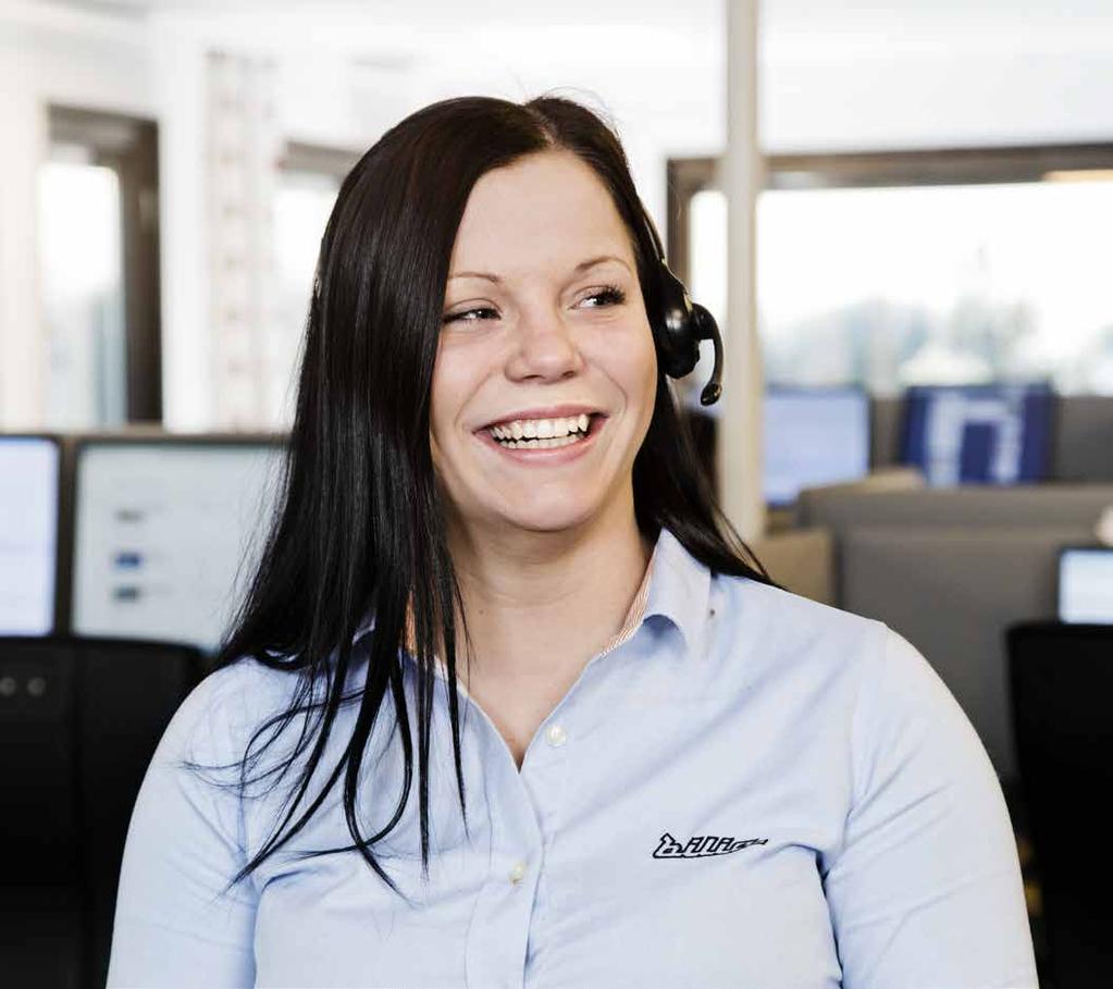 VISION, AFFÄRSIDÉ & KÄRNVÄRDEN Hela vägen dygnet runt Glada kunder är helt avgörande för servicebolaget Bilia. Det avspeglas både i affärsidén, kundlöftet och i Bilias kärnvärden.