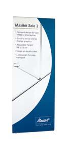 Maxibit Solo, bannerstand 50W I-lite Justerbar upp till 225 cm Plexifack 60 cm 82 cm Solo 1 Solo 2 Solo 3 Två olika bredder Pris: Komplett Maxibit Solo med väska och bild.