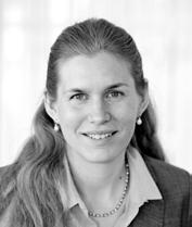 Han var medgrundare till Ibility AB och har tidigare innehaft positioner som VD för Athera Biotechnologies AB och strategikonsult på McKinsey & Co.