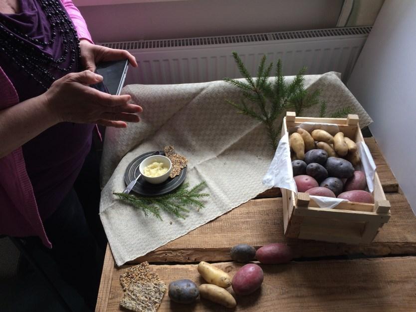 Nathalies bästa foto- och stylingtips för matfotografering: Fota alltid i naturligt ljus, dvs.