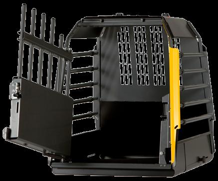 Single crate with plenty of space A safe and very practical crate, which also leaves room for other luggage.