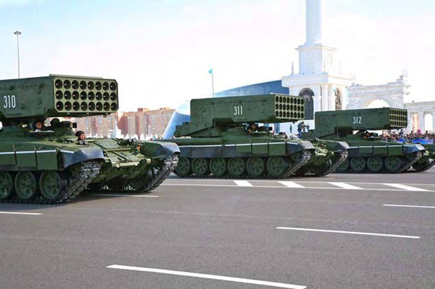 ÅRSRAPPORT 2011 Bilaga 1 2012-02-15 Sida 29 (161) 2.4. Raketartilleripjäs TOS-1A I samma parad i Astana, Kazakstan, som man visade BMPT visade man också upp tre TOS-1A.