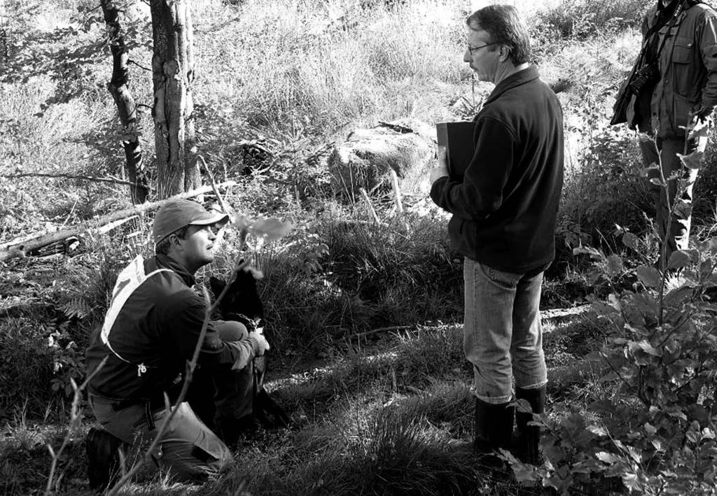 Samhällsnyttiga hundar Brukshundklubben ska utbilda hundar och hundförare som efterfrågas av våra samarbetspartners för att ge hunden en naturlig funktion i samhället.