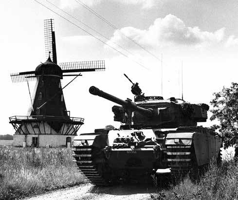 För att möta invasionshotet från Warszawapakten söderifrån utrustades med början från 1950-talet de skånska pansarförbanden med den tunga brittiska stridsvagnen Centurion.
