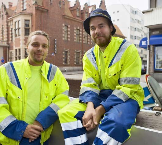 Pertti Nisonen Mari Hohtari Byggnads- och miljöväsendet Biträdande stadsdirektör Pekka Sauri Kollektivtrafik Miljöfrågor Räddningstjänst Kommunala affärsverk: Helsingfors stads servicecentral Palmia
