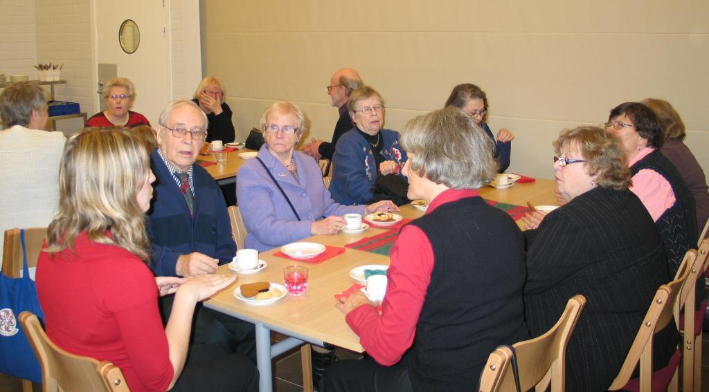 tog ansvaret för nattvarden.