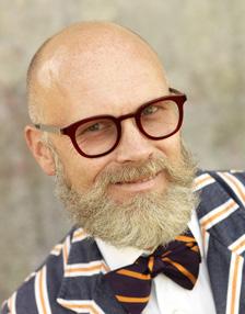 Markus Kallifatides är forskningsledare vid Handelshögskolan i Stockholm där han undervisar och forskar brett om organisation och ledning.