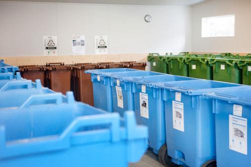 3.3 Kärl Manuell hämtning av avfall sker med hjälp av kärl.