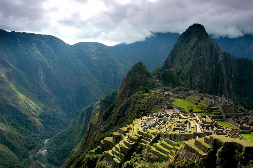 Sydamerikas höjdpunkter På denna innehållsrika 27 dagars resa tar vi dig med till Peru, Chile, Argentina och Brasilien!