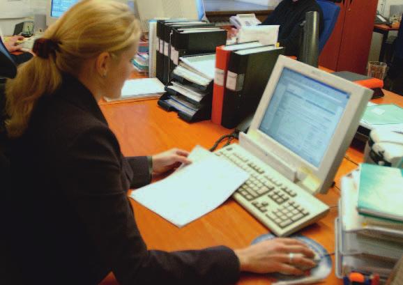 Tillväxtmålen ska uppnås genom att Avanzas utvecklings- och säljarbete under 2003 koncentreras dels på mer avancerade verktyg och stödsystem för aktiehandel, och dels på att bredda produktsortimentet.