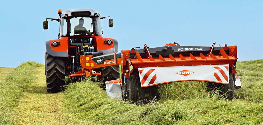4 SNABBARE TORKTID GER HÖGRE FODERKVALITET Agronomerna är överens i sina rekommendationer: Under normala förhållanden blir torktiden mycket kortare med bredspridning.