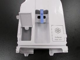 4.2.6 Using detergent and softener A WARNING: When using detergent, softener, starch, fabric dye, bleach and descaling agents to be added through the detergent container 2, read the manufacturer's