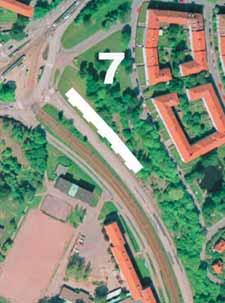 Biltrafiken tyvärr kra ig. Ny bebyggelse i kanterna, såväl vid Wavrinskys plats som nedanför kyrkan, kan vara OK om man samtidigt förbä rar gång- och cykelmöjligheterna upp mot Dr Fries torg.