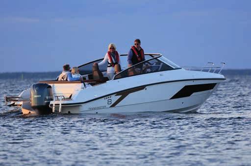 BÅTAR & MOTORER MADE IN THE MIDNIGHT SUN Välkommen till midnattssolens land. Här bor och verkar Finlands stoltaste båtbyggare under en magisk sommarhimmel målad i de vackraste färgerna.