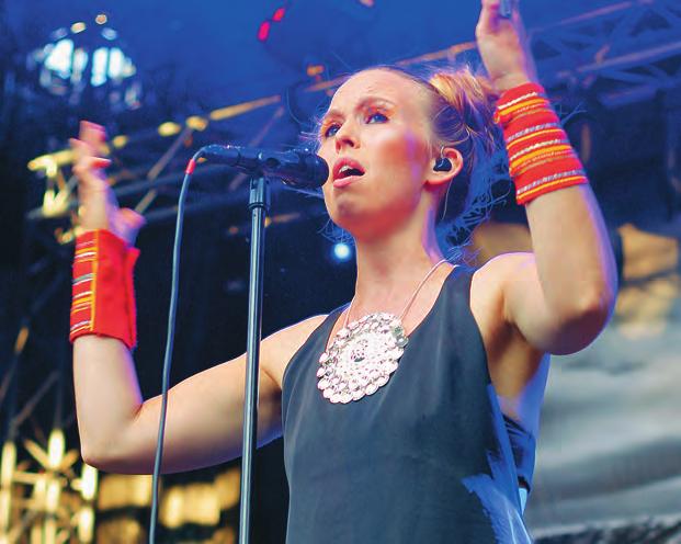 I samarbete med 5 Folk Festival har arrangerats av É romani Glinda i samarbete med Parkteatern Kulturhuset Stadsteatern,