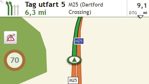 Hur ser jag min färdväg? Körkartan När en färdväg har beräknats kommer kartskärmen att visas. Du kommer att dirigeras till din destination med muntliga och visuella instruktioner.