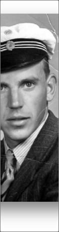 Min brorr Gustav åkte 1927 till Amerika, han skickade inbjudann till bröllopet 1937. Det var ju skrivet på engelska och jag fick gå ner till Martin Franzén så han fick översätta.