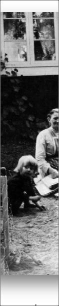 Kort taget 2011. Där bilen står bodde mormor och morfar, det var deras undantagsstuga.