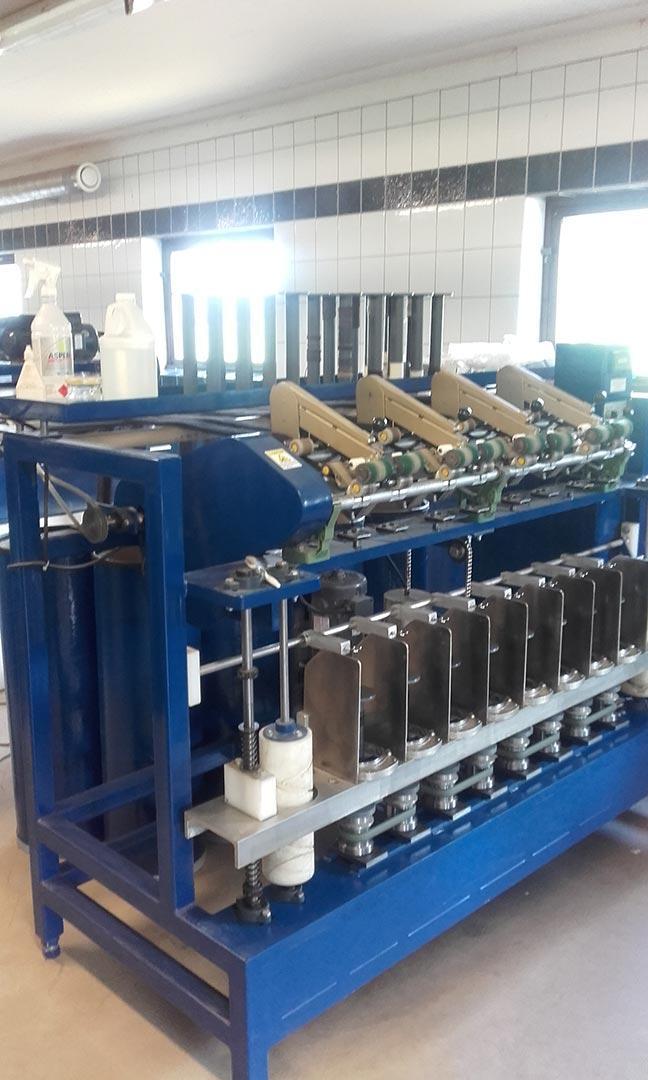Tre spinnerier på Gotland ett nystartat 2017 På Gotlands finns idag tre spinnerier som till stor del kompletterar varandra vad gäller produktionsinriktning Ullspinneriet, Ihre Gårdh Kardgarn, gör bl