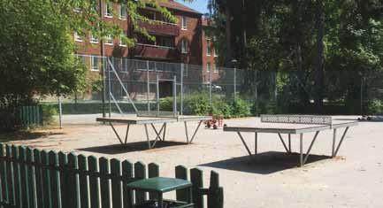 3 Fagerlidsparke Karaktär och storlek: Iehåll: Park med bemaad parklek. Parke ligger i ett gröt stråk som löper mella två bostadsområde. I parkes södra äde ligger Martisskola samt e förskola.