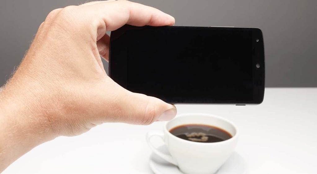 PROSPEKT 2018 52,6 C Med JonDeTechs sensor integrerad i mobilen mäter man snabbt och enkelt temperaturen utan kontakt med objektet.