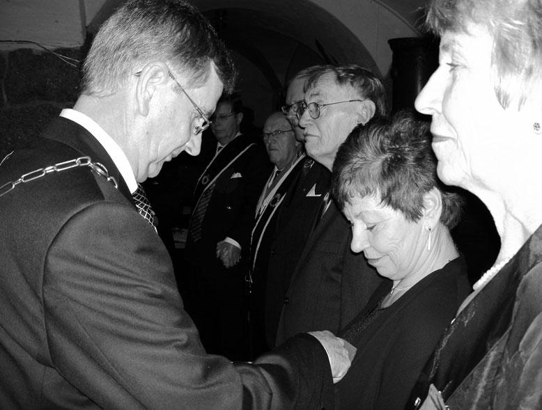 Kvinnor medlemmar i Linköpings TB-loge Linköpings TB-loge har beslutat att ta in kvinnor som medlemmar i logen och vid senaste Herredagen togs Marie-Anne Bohman och Maj-Lis Wååg in som nya medlemmar