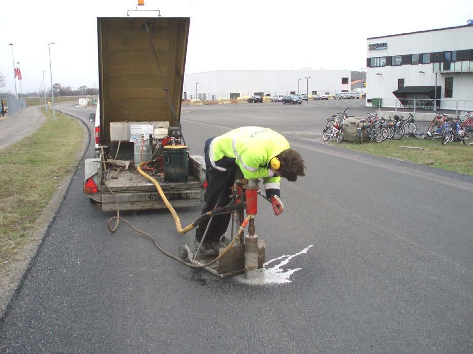 undersökningen och jämförelsen av återvunnet bitumen, vilket kommenteras i det följande. Utläggningen gjordes den 24 november 2009.