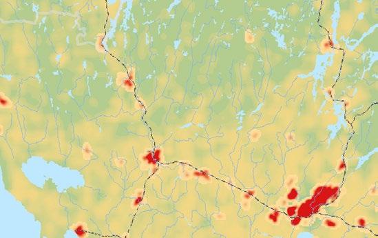 Delsträckan passerar genom en del av Östergötlands eklandskap som har mycket stora naturvärden. De talrika grova ekarna och andra ädellövträd ger livsrum åt många sällsynta svampar och insekter som t.