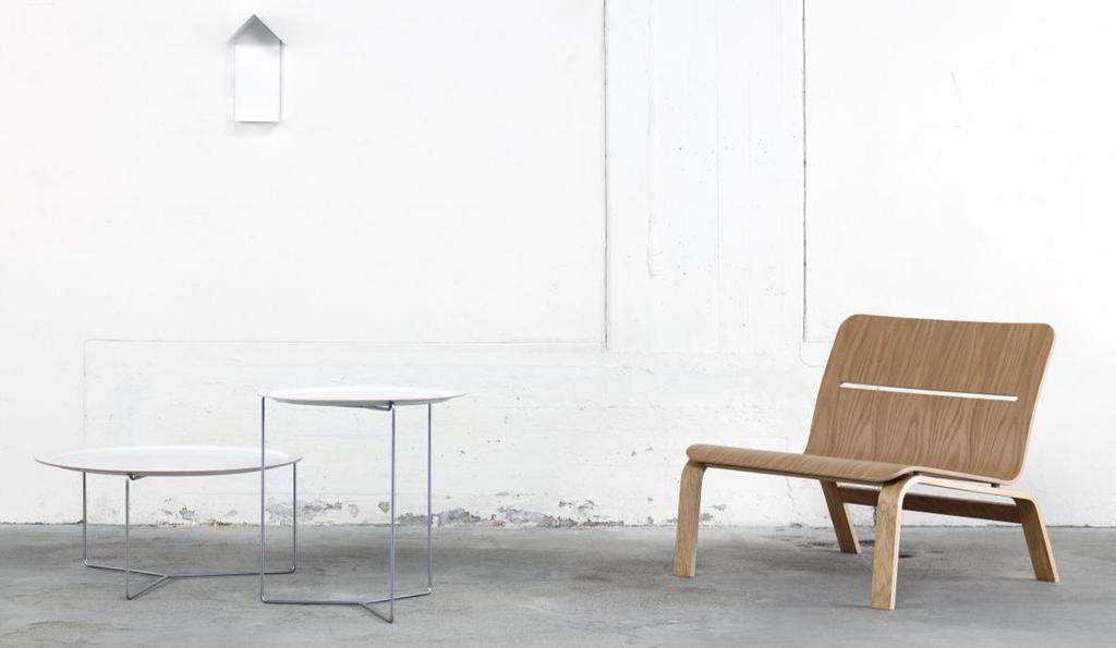EASY CHAIRS, SOFAS, POUF AND FOOTREST BOWIE BOWIE LOUNGE CHAIR DESIGN CLAESSON KOIVISTO RUNE 1998 SHELL AND BASE OF MOULDED OAK. FINISHED IN MATT LACQUER.